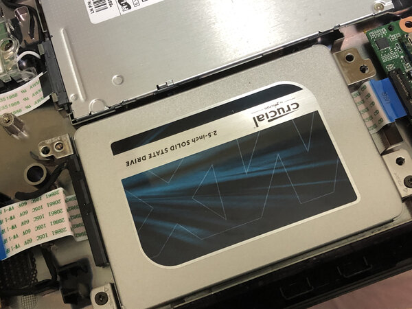 NEC PC-VRT25FB　SSD換装